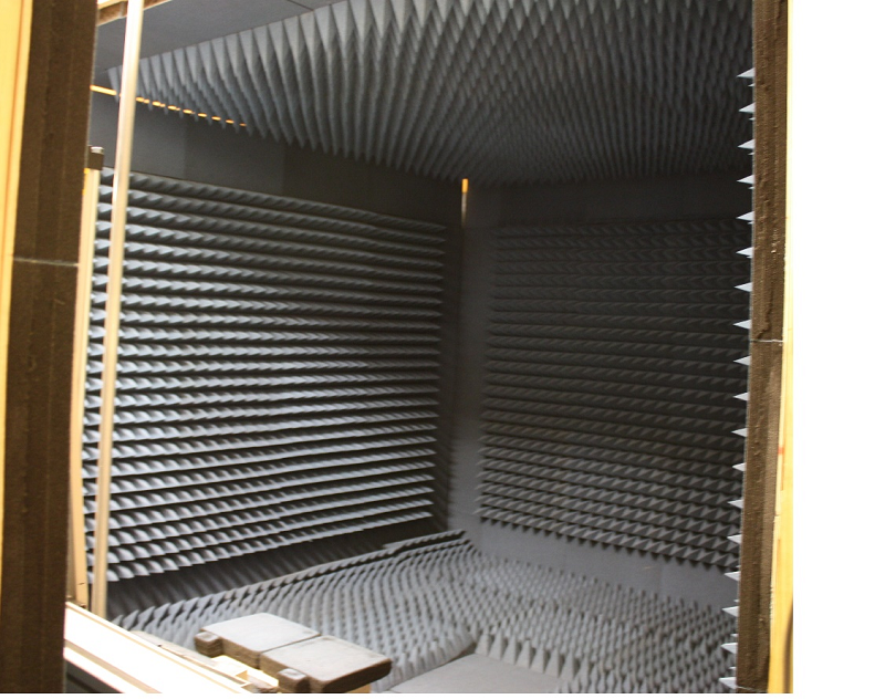 Electromagnetic Anechoic Chamber, 1 GHz ~ 18 GHz