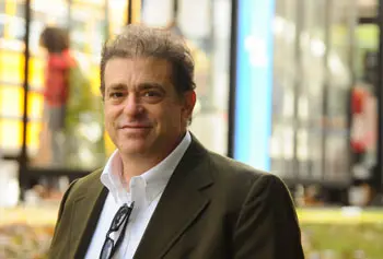 
						Graduate School of Education Assoc. Prof. David Lustick is leading a research team that won a $2.2 million federal grant to study how ad space on subway trains and platforms can be used to educate the public on climate change.
					