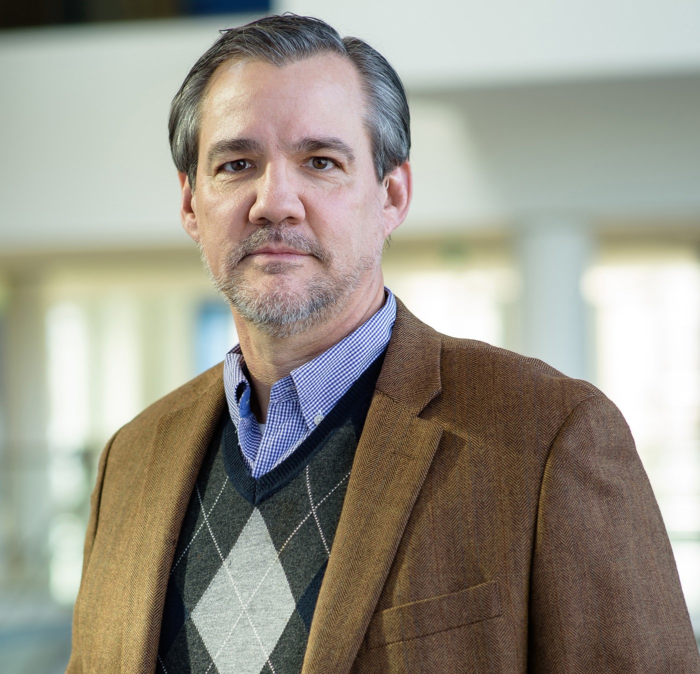 Michael Graves is an Associate Professor, Associate Chair, Department of Biology at UMass Lowell.