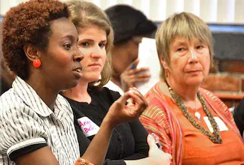 A forum of health specialists met to discuss the results of a new report on obesity and low-wage workers.