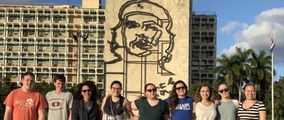 A group of study abroad students in Havana