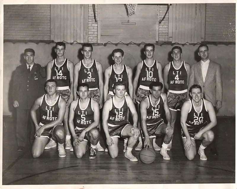 1958-60 The Reserve Officers Training Corps basketball team.