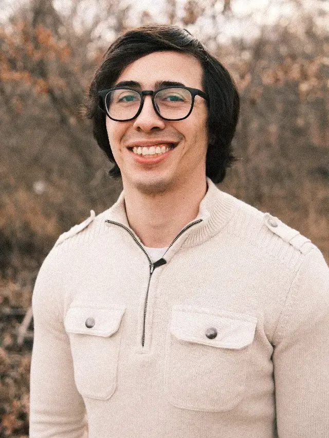 Francis Cabrera.