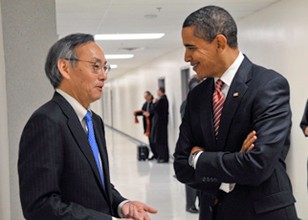 Steven Chu and President Barack Obama in 2009.