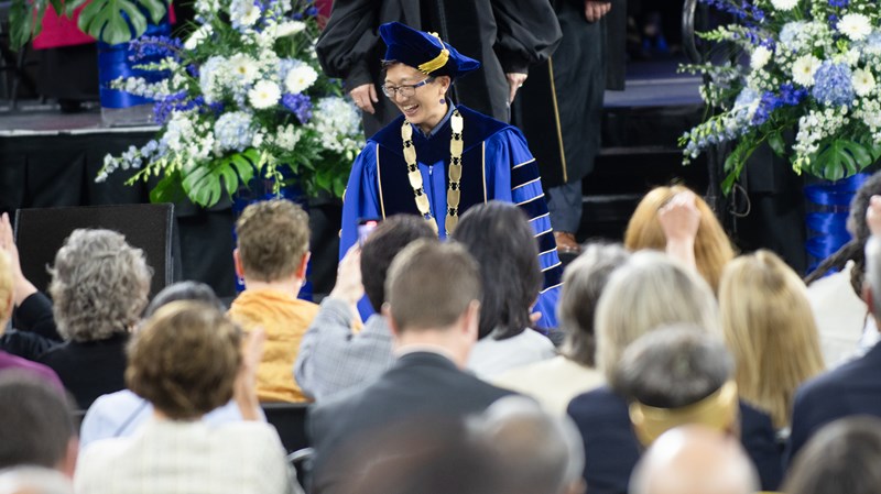 Chancellor Chen accepts congratulations from crowd