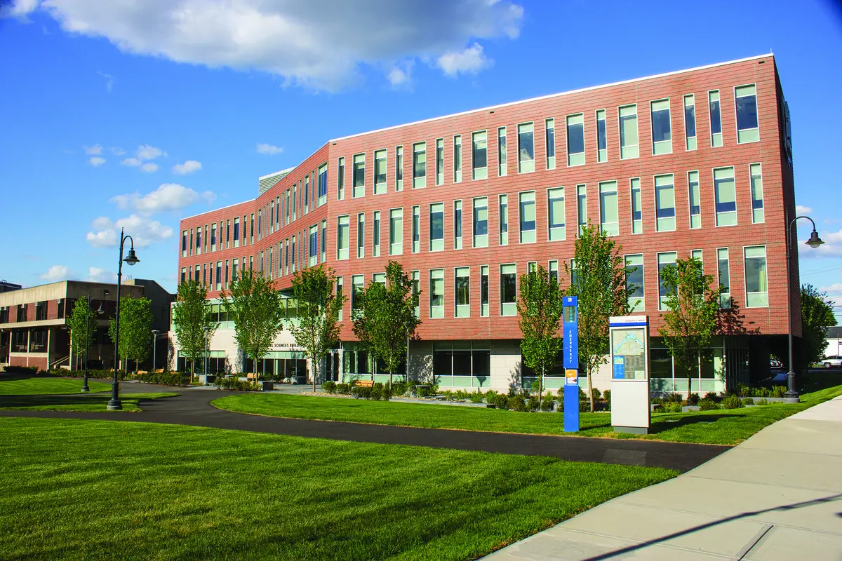 UMass Lowell's Health and Social Sciences Building