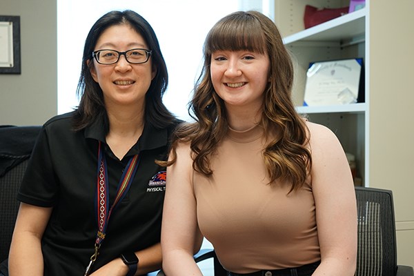 Assoc. Prof. Yi-Ning Wu is the research mentor for honors exercise science major Hannah Allgood