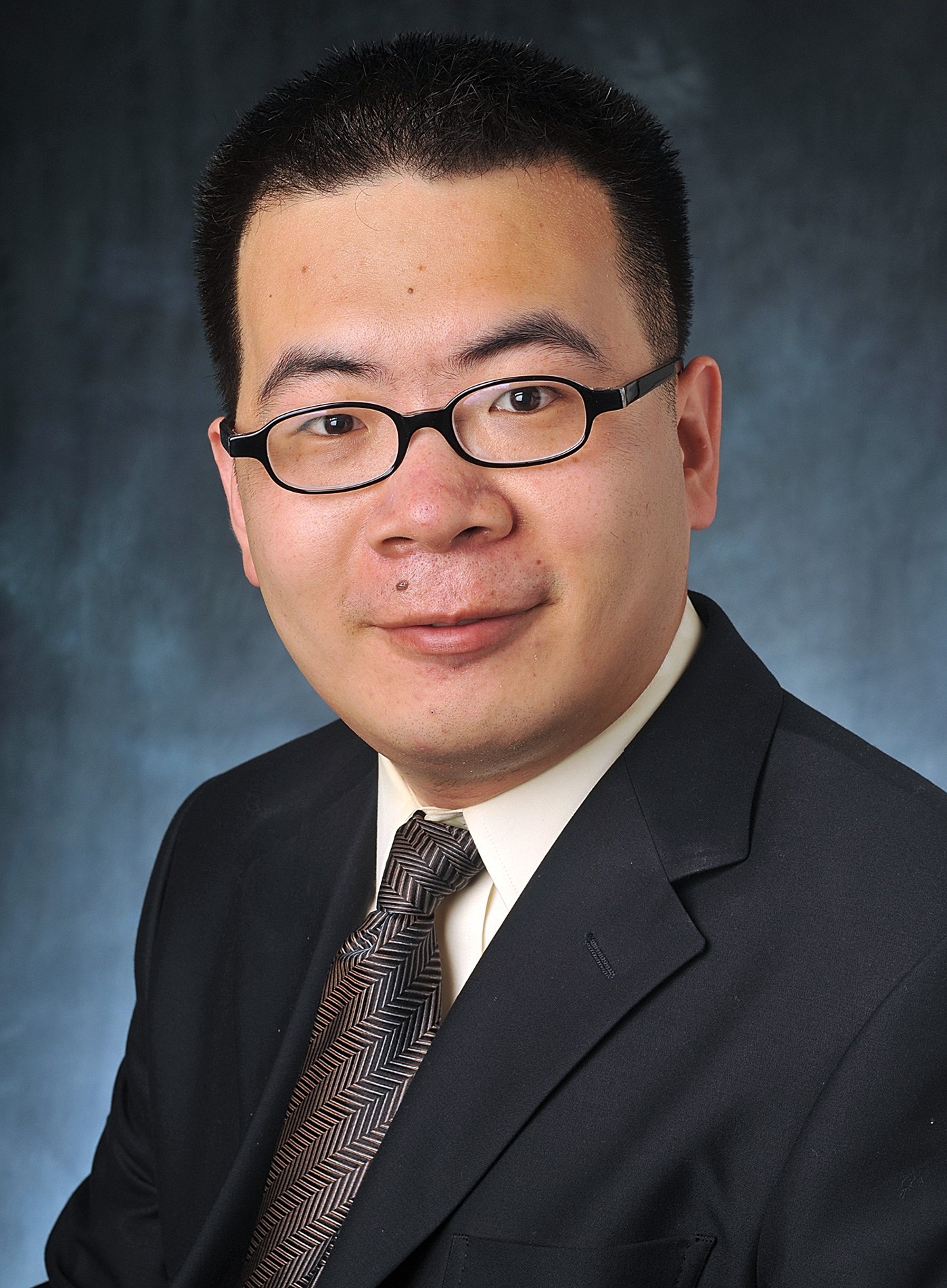 Ben Li is an Assistant Professor in the Economics Dept. at UMass Lowell.