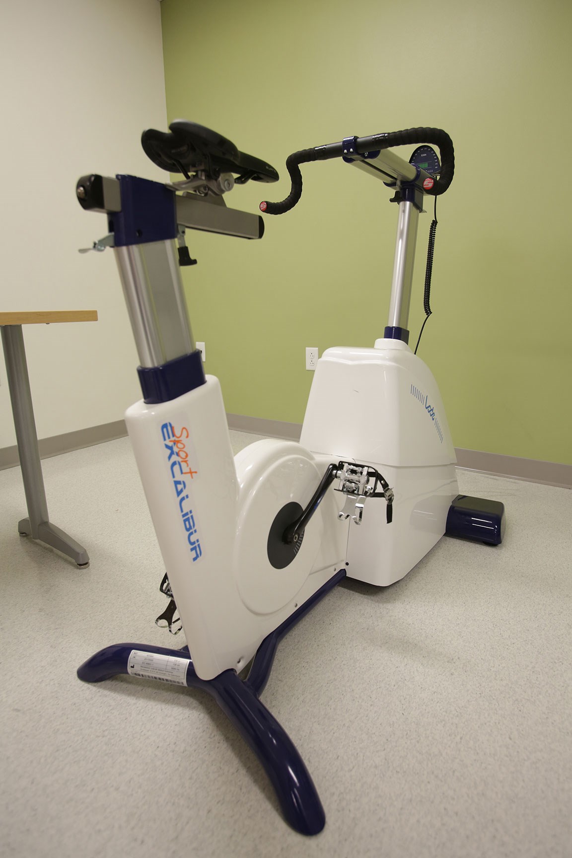 LODE EXCALIBUR SPORT The Lode Excalibur Sport is the gold standard in cycle ergometry and have RS232 protocol compatibility with our COSMED Quark CPET Metabolic Measurement System.
