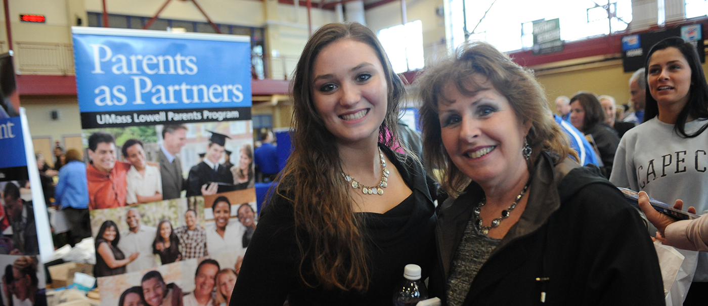 Mom and daughter at UMass Lowell orientation