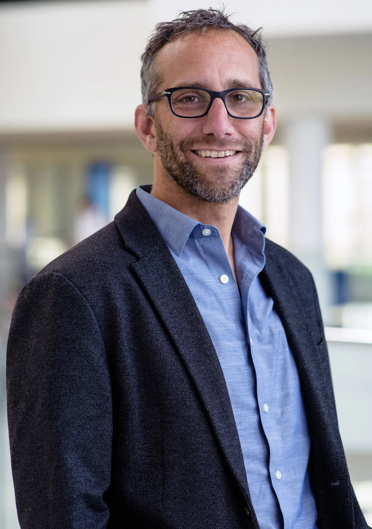 Kevin L. Petersen is an Associate Teaching Professor in the English Department and the Director of Bachelor of Liberal Arts (BLA) Program at UMass Lowell.