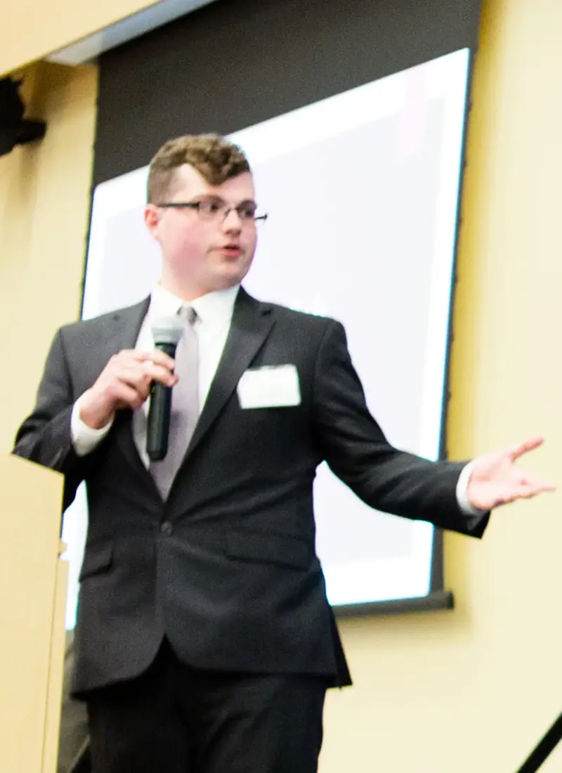 Project Starfish is an effective, non-invasive, and cost-effective prosthetic hand for people with disabilities.