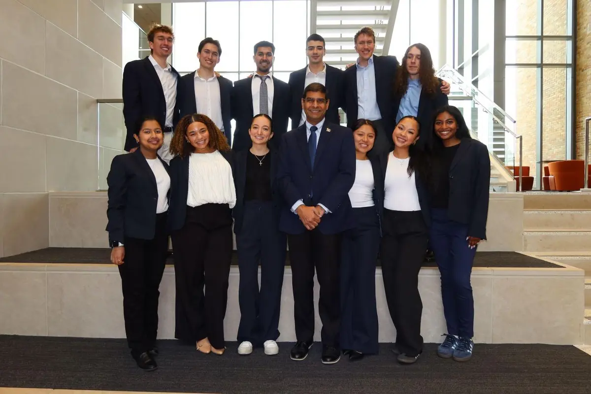 Manning Student Ambassadors pose for group photo.