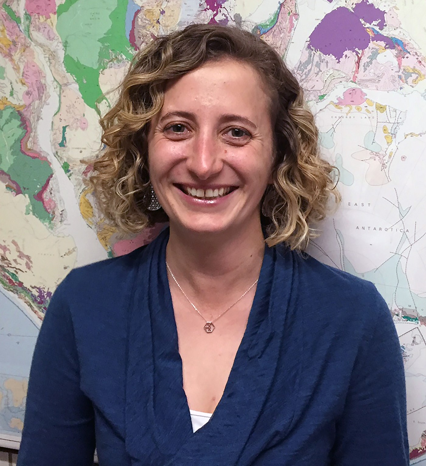 Kate Swanger  is an Associate Professor in the Environmental, Earth and Atmospheric Sciences Department at UMass Lowell.