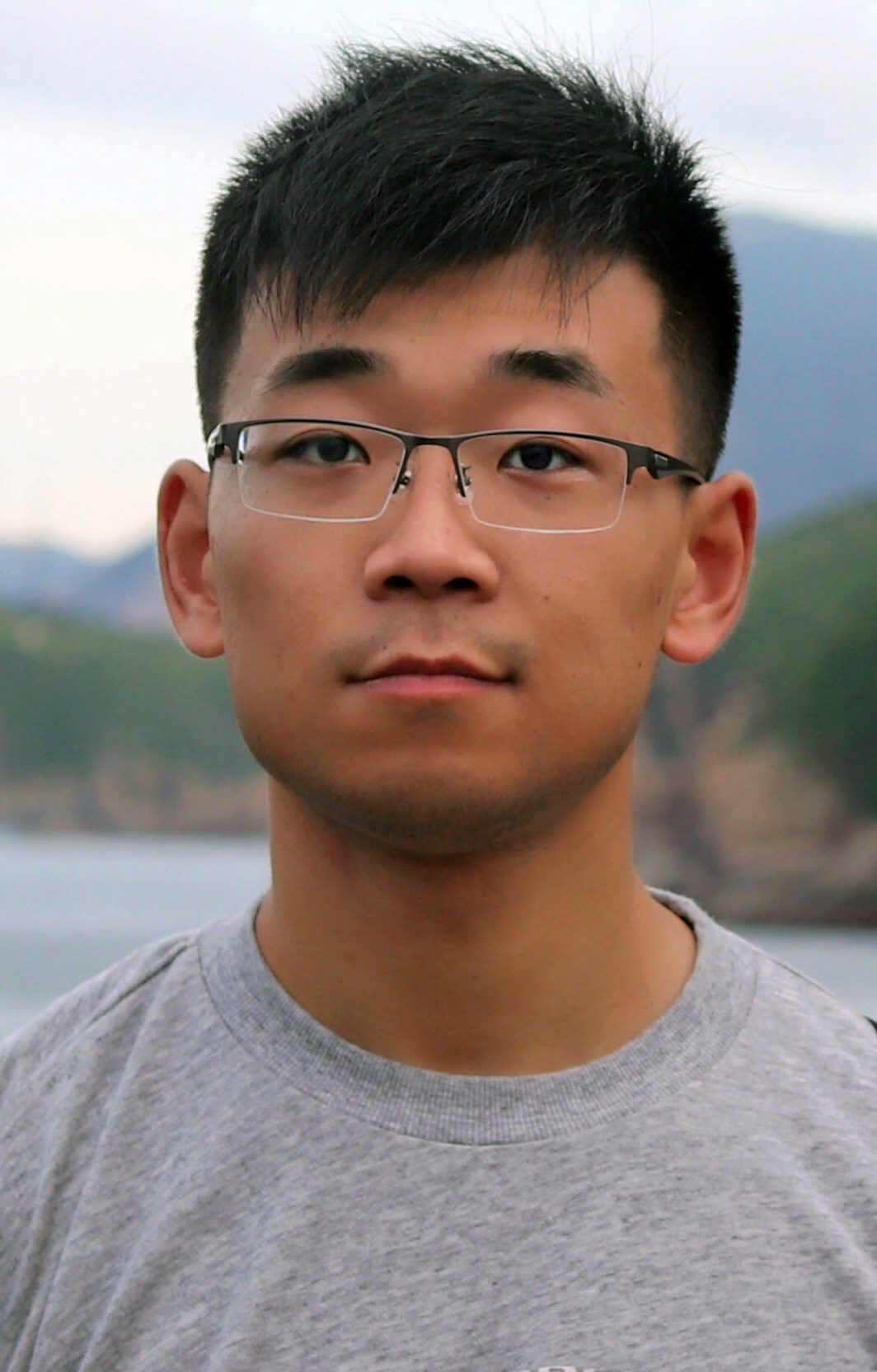 Chongyang (William) Zhou is a Doctoral Student at UMass Lowell.