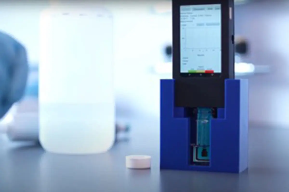 Close up of the electronic tongue device.