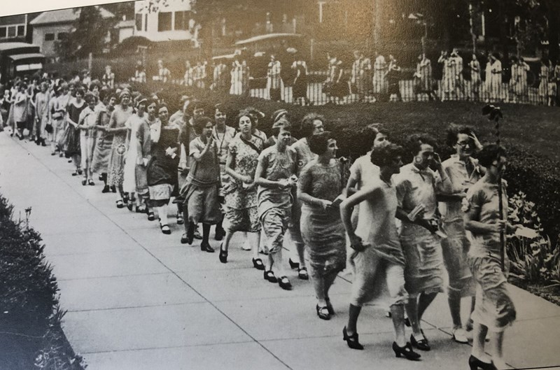 Lowell Normal School students line the sidewalk in 1931 at commencement
