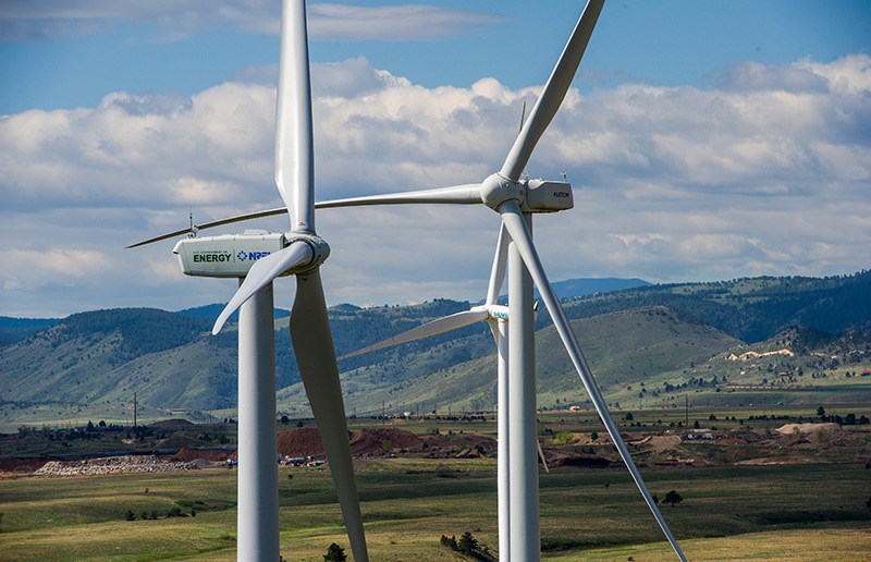 giant-wind-turbines