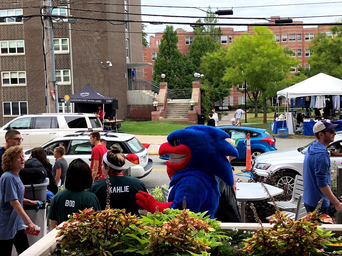Rowdy, the University mascot, is seen interacting with students as they move in to their college residences on "Move-In" Day!