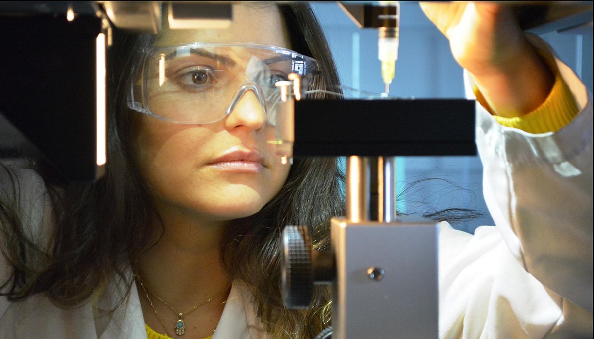 Woman in nano lab