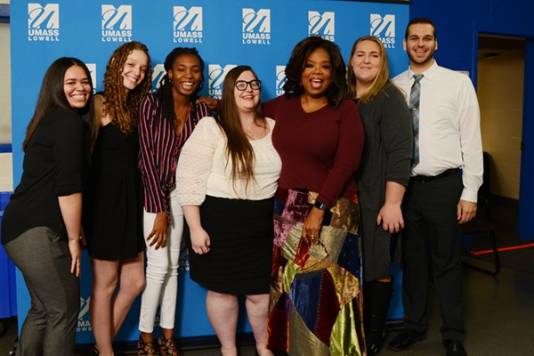 Oprah Winfrey gathers with six scholarship recipients