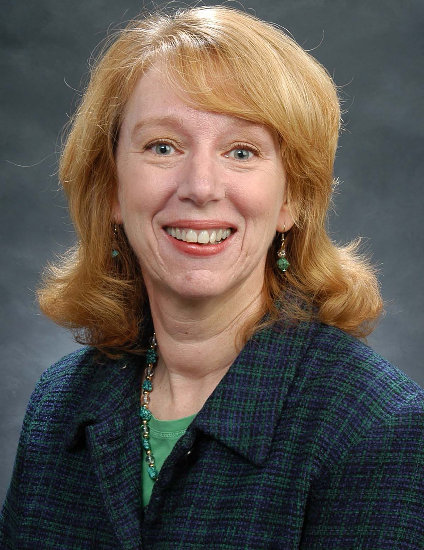 Christine Robbins is the Senior Assistant Director of Financial Aid at UMass Lowell.
