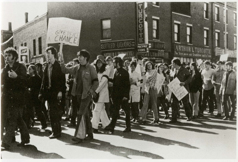 Students protesting Vietnam War in 1970