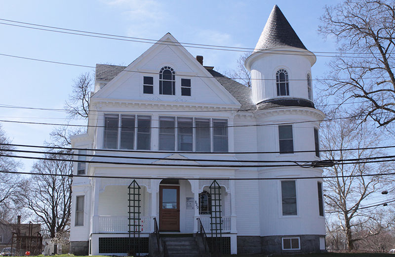 820 Broadway